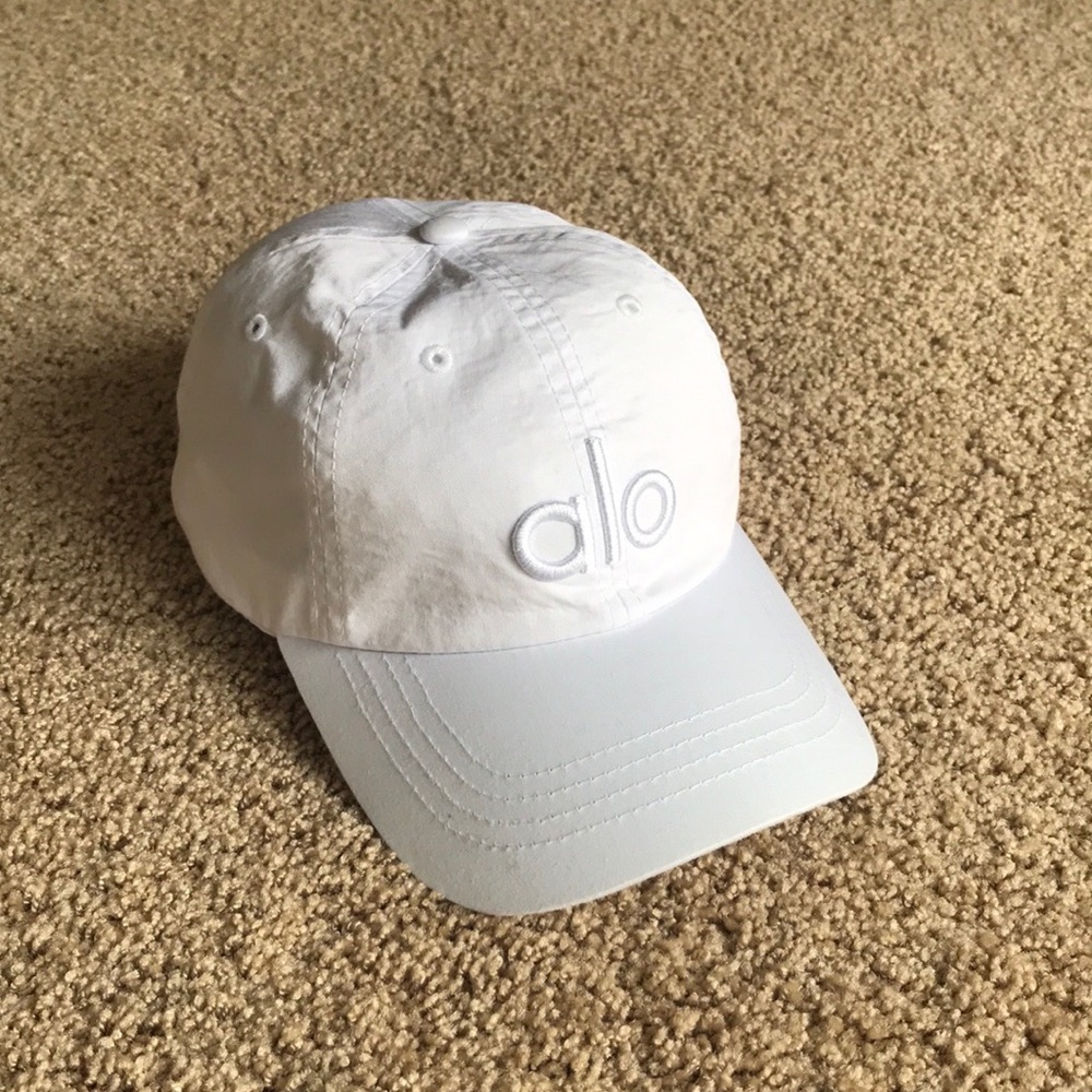 alo yoga white hat